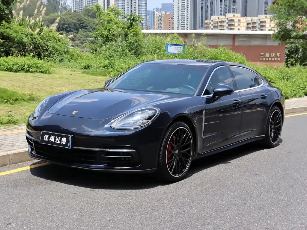 Porsche Panamera 2019