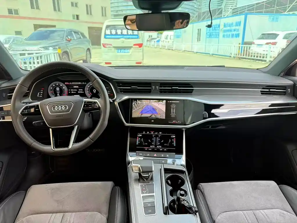 Audi A6L 2020
