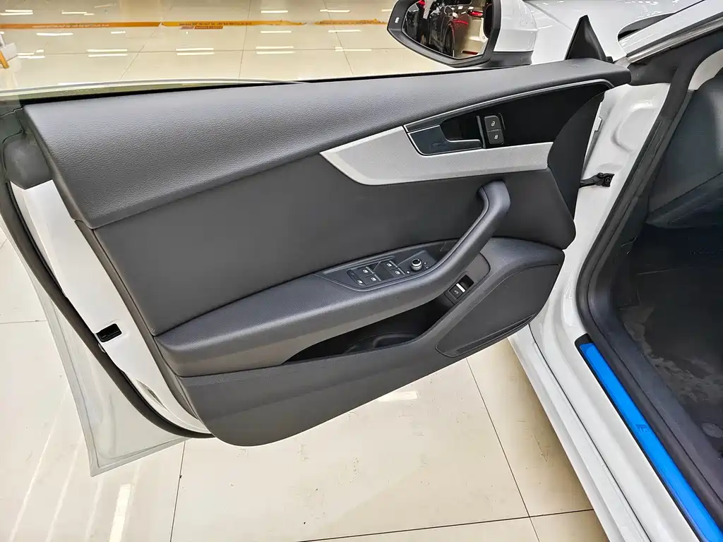 Audi A5 2022 — фото 15