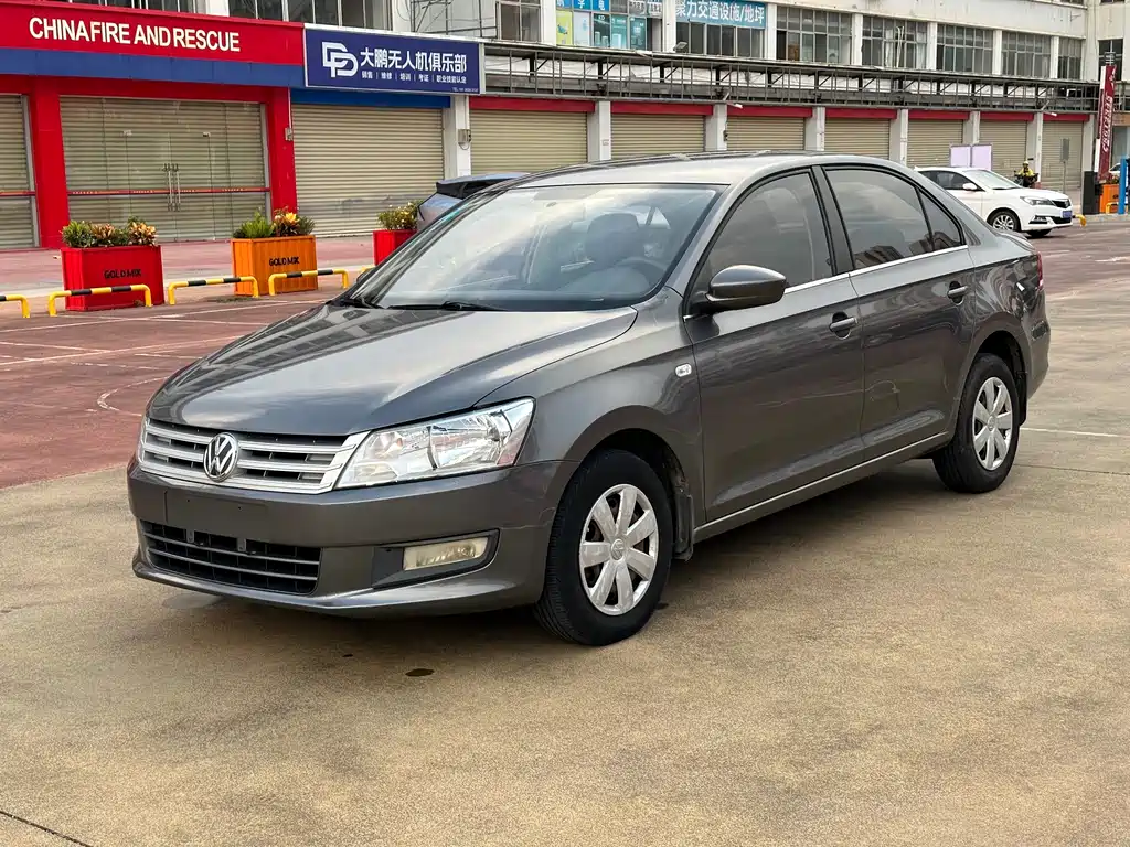 Volkswagen Santana 2013