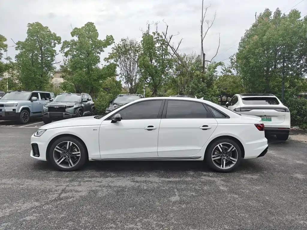 Audi A4L 2024