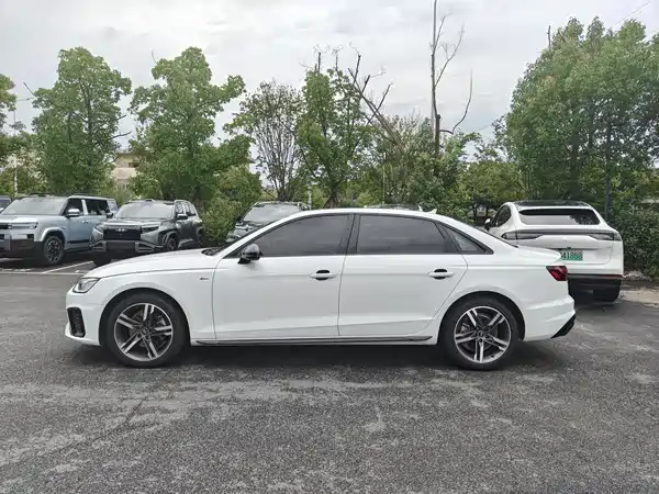 Audi A4L 2024
