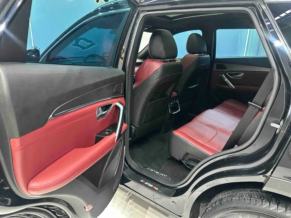 Jetour Jietu X70 PLUS 2022 — фото 15