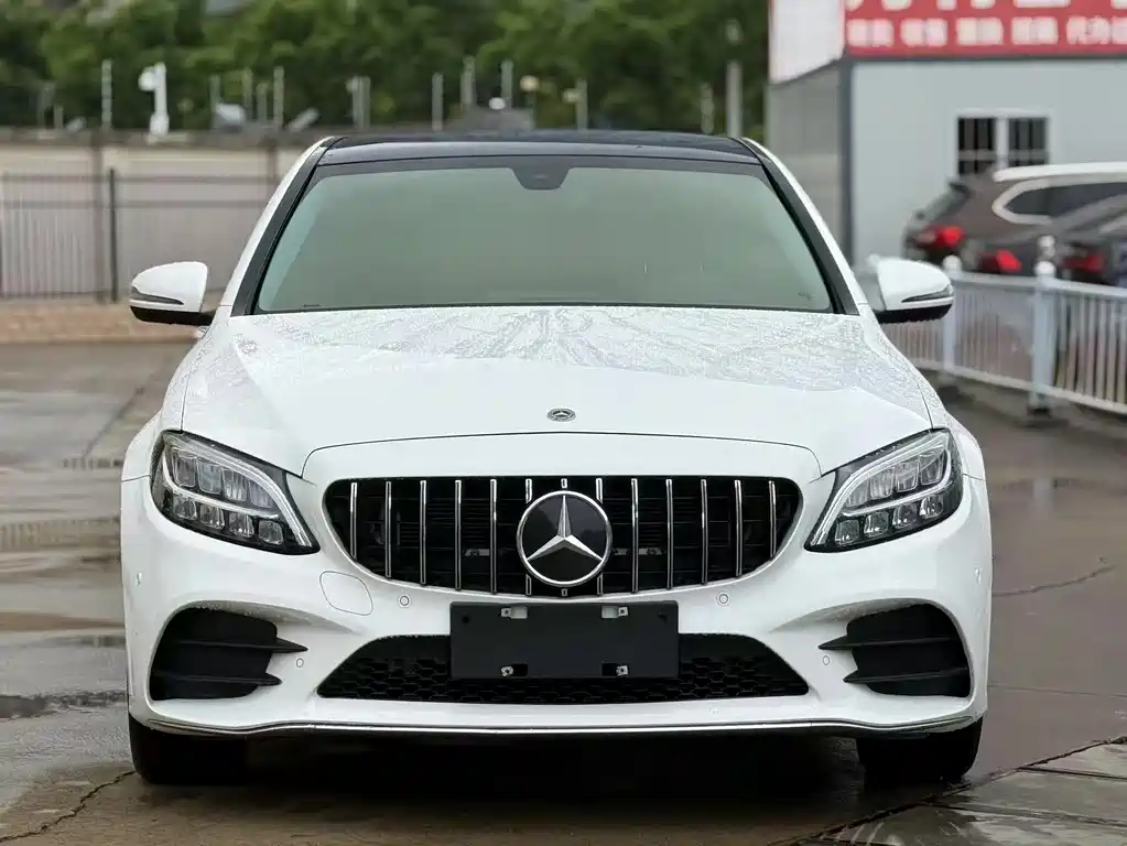 Mercedes-Benz C-Class 2021
