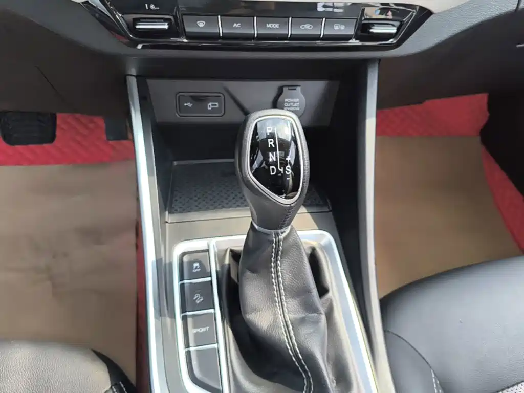 Geely Vision X3 2019 — фото 14
