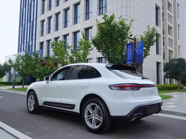 Porsche Macan 2023
