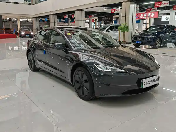 Tesla Model 3 2026