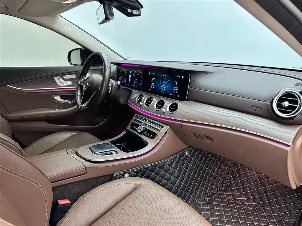 Mercedes-Benz E-Class 2021 — фото 11