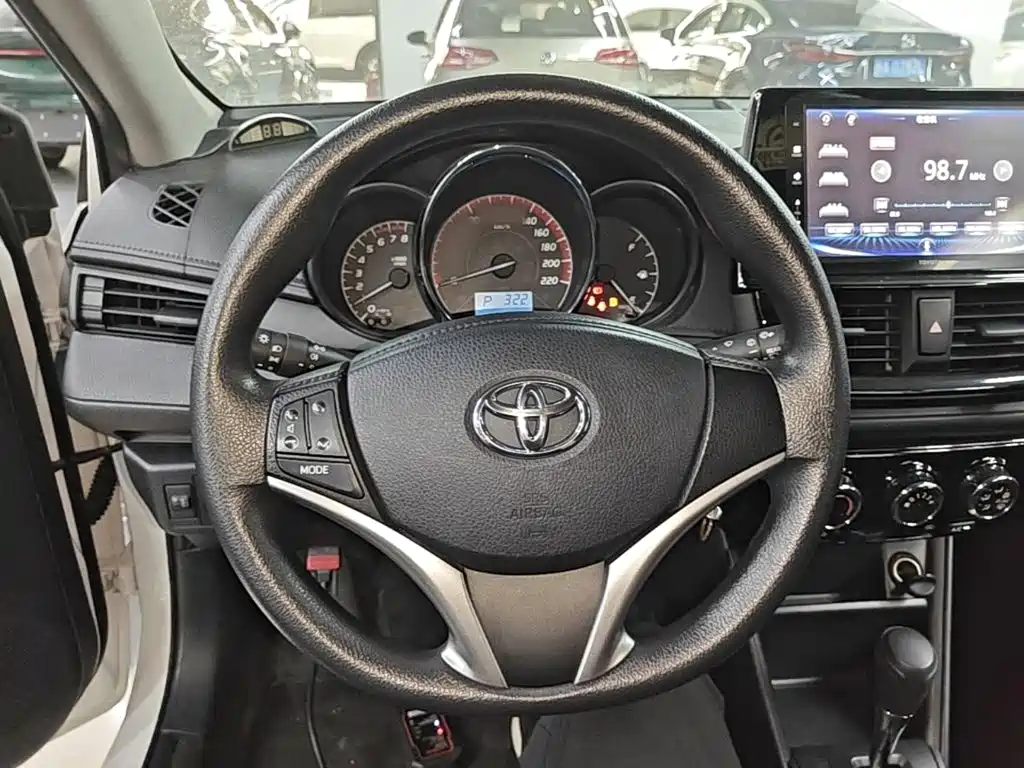 Toyota Vios FS 2022 — фото 11