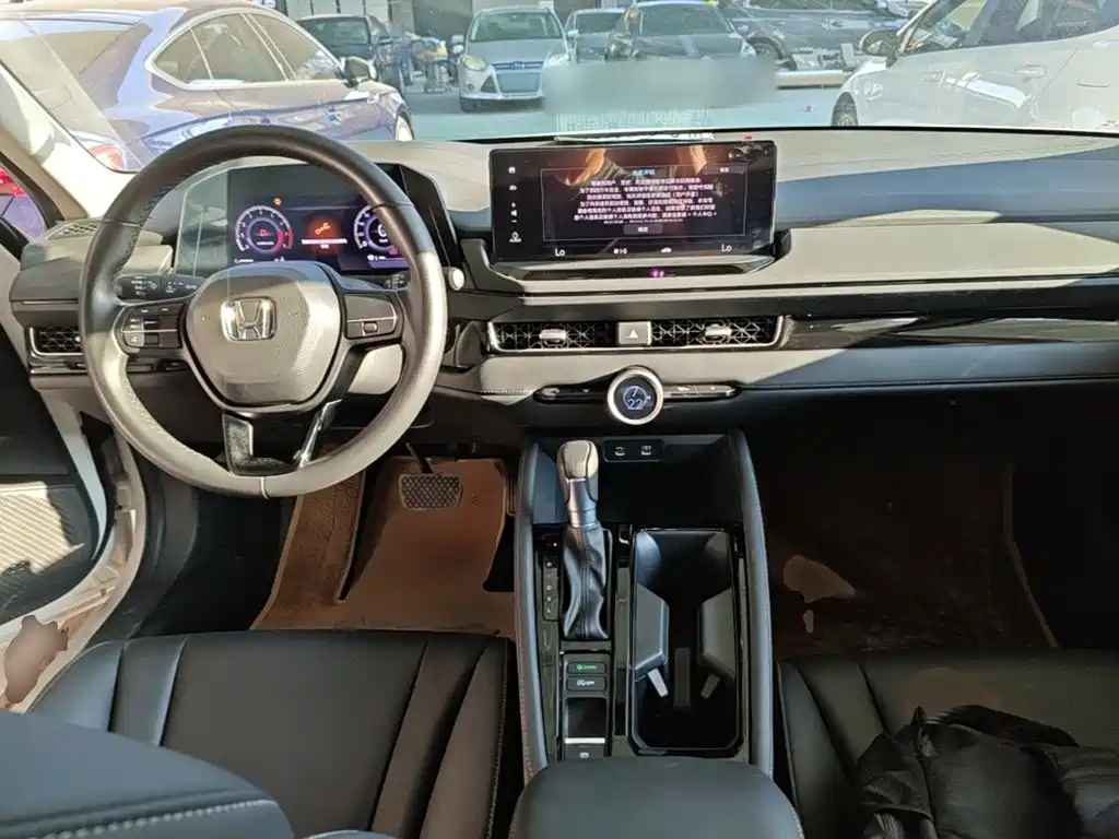 Honda Inspire 2025 — фото 3