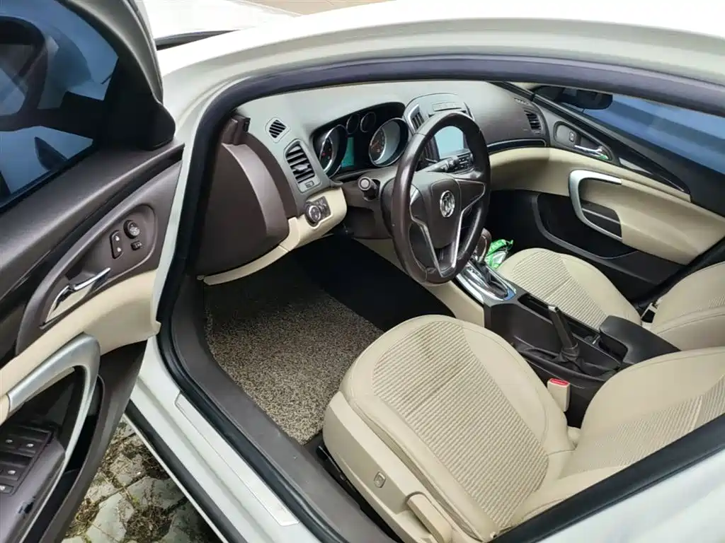 Buick Regal 2015 — фото 16