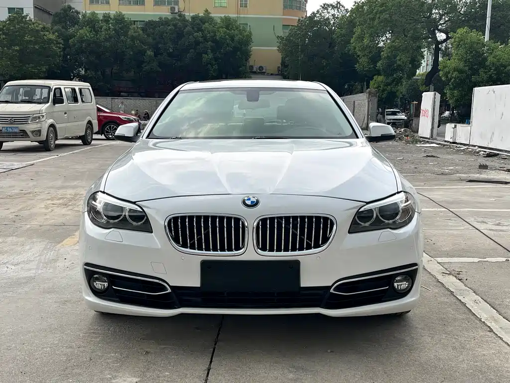 BMW 5 Series 2016