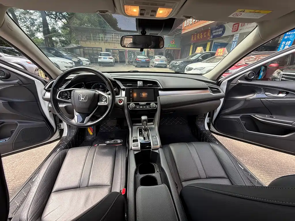 Honda Civic 2017 — фото 10