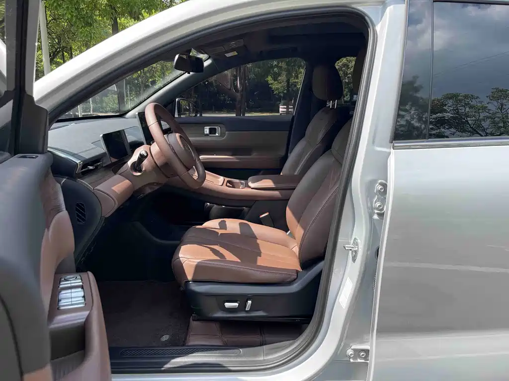 Wuling Starlight S 2024 — фото 8