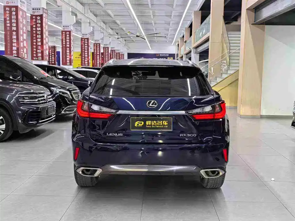 Lexus RX 2018 — фото 8
