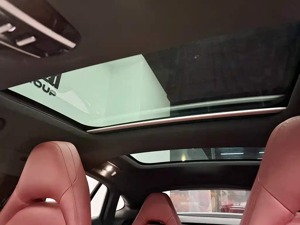 Porsche Panamera 2018 — фото 14