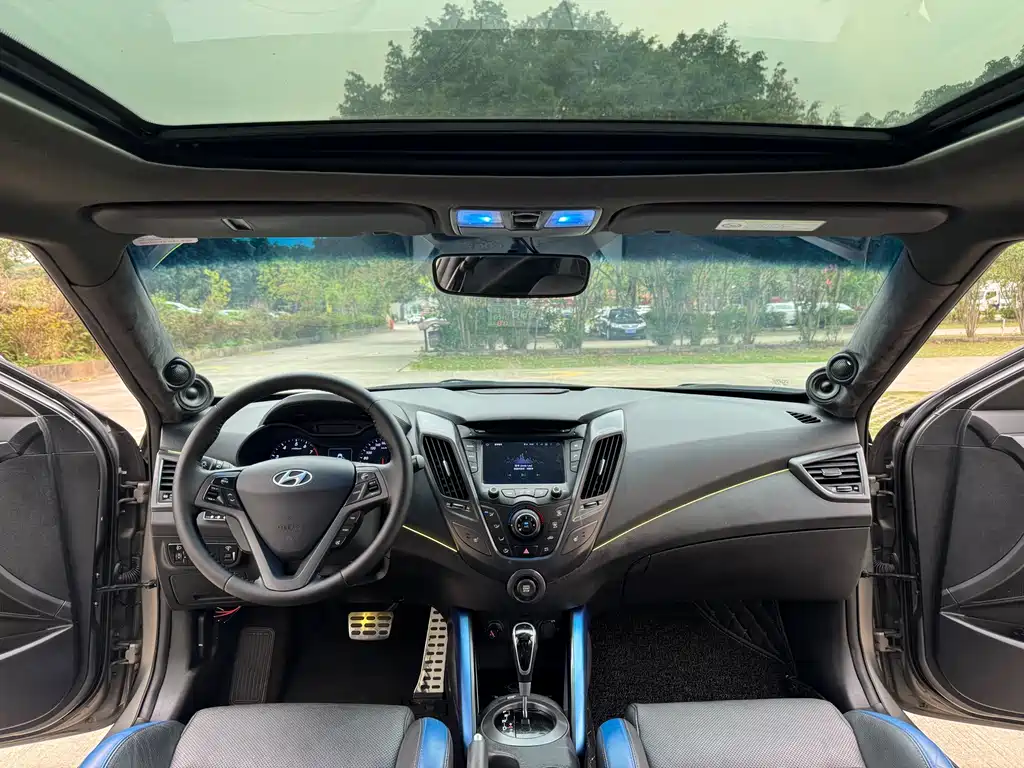 Hyundai Veloster 2017 — фото 9