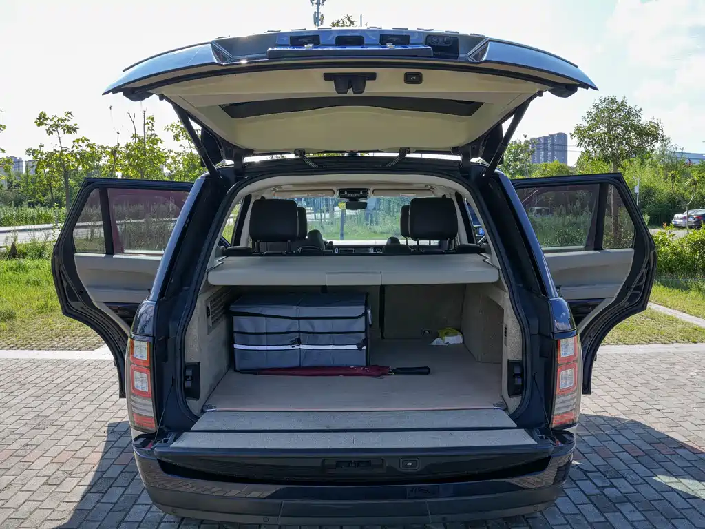 Land Rover Range Rover 2017 — фото 23