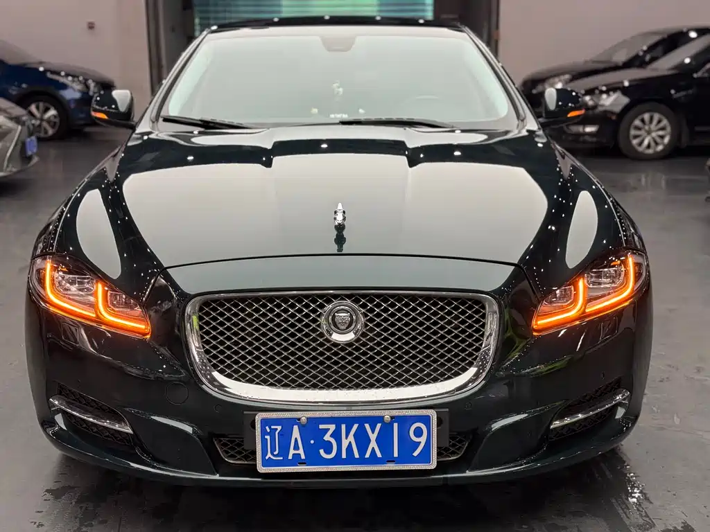 Jaguar XJ 2012