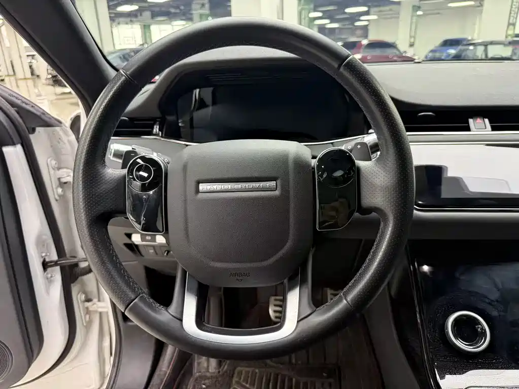 Land Rover Range Rover Evoque 2019 — фото 9