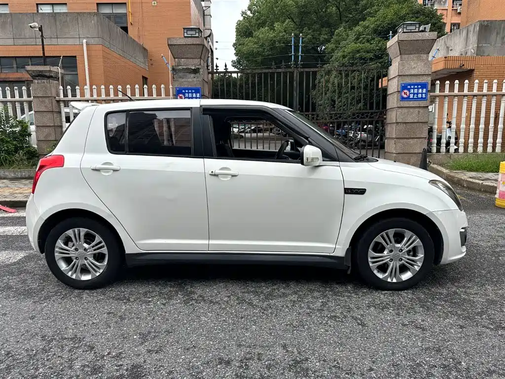 Suzuki Swift 2013