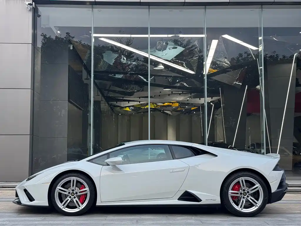Lamborghini Huracan 2021 — фото 3