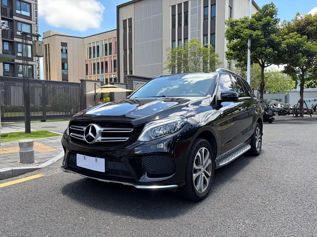 Mercedes-Benz GLE 2016