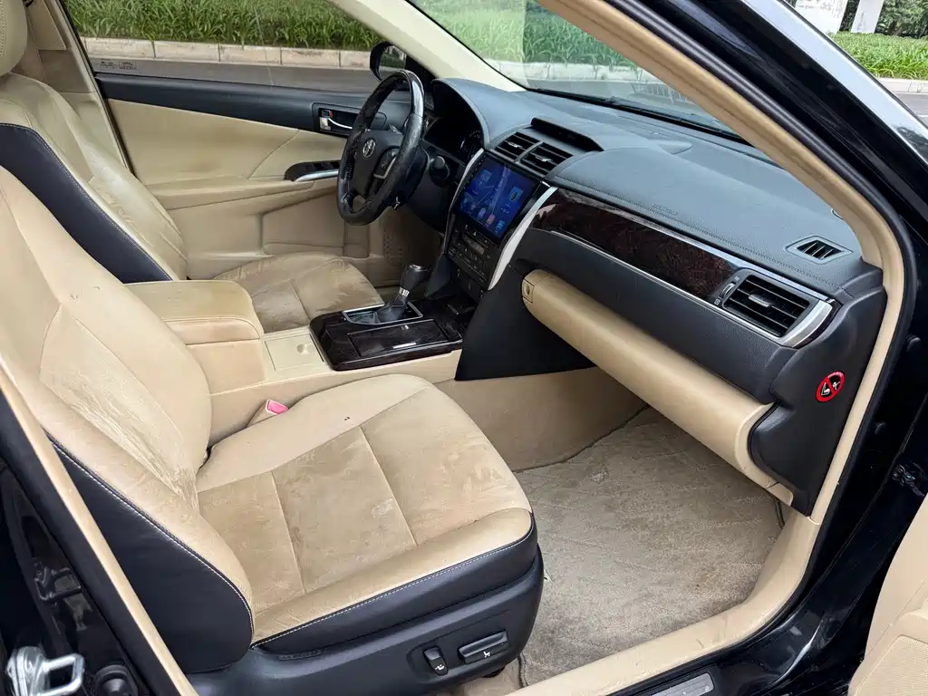 Toyota Camry 2017 — фото 4