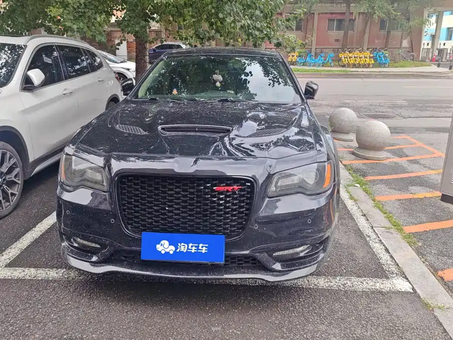 Chrysler 300C 2015 — фото 2