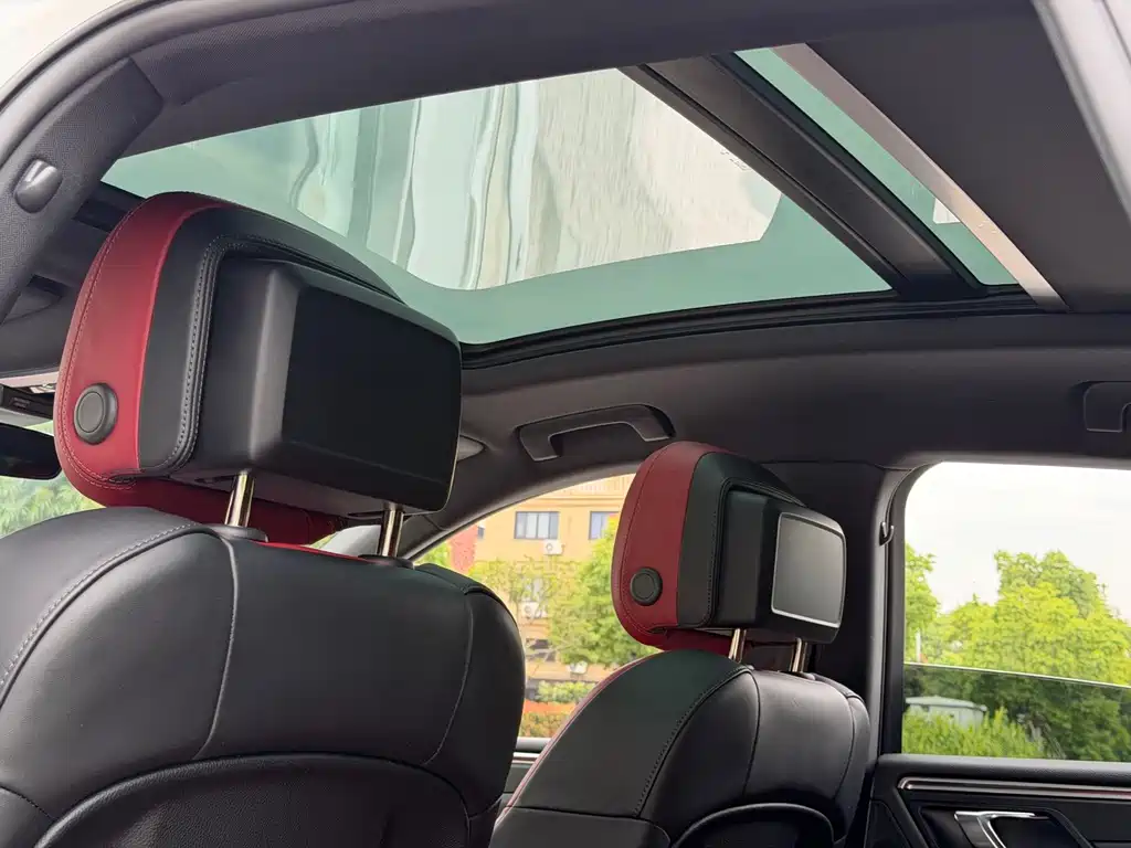 Porsche Macan 2023 — фото 11