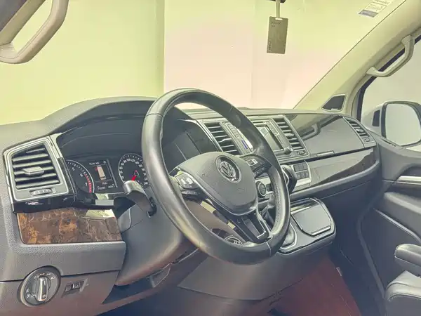 Volkswagen Metroway 2018