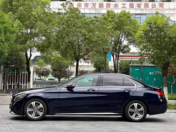 Mercedes-Benz C-Class 2019