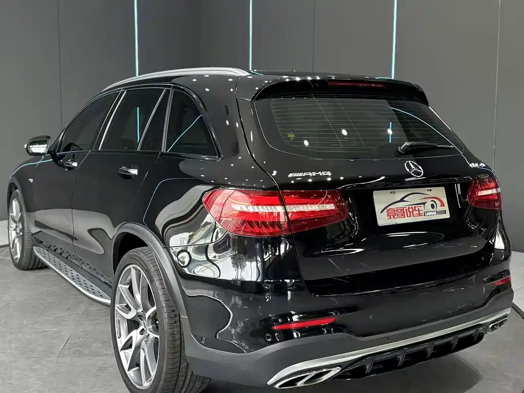 Mercedes-Benz GLC AMG 2018 — фото 8