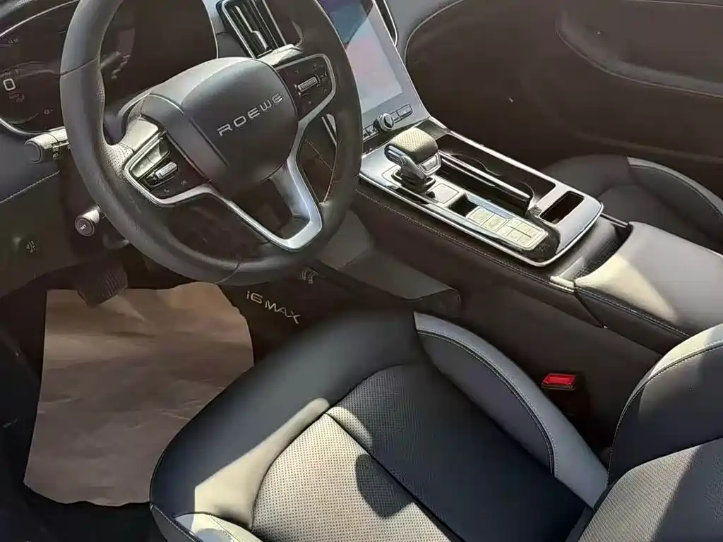 Roewe MAX 2021