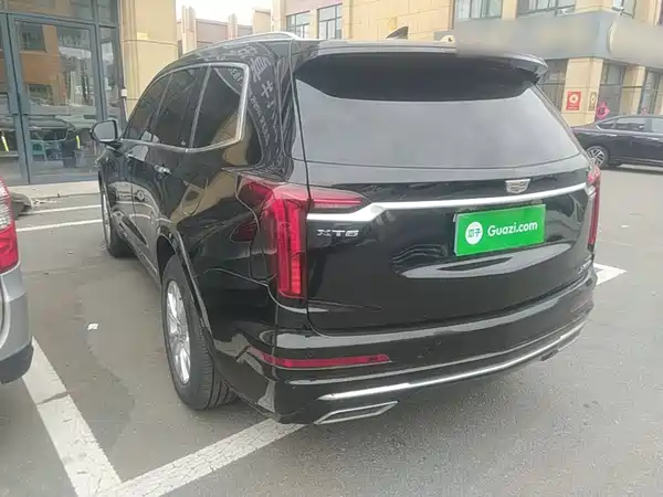 Cadillac XT6 2021