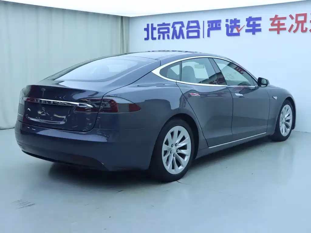 Tesla Model S 2016 — фото 23