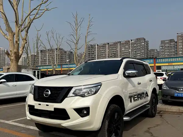 Nissan Terra 2022