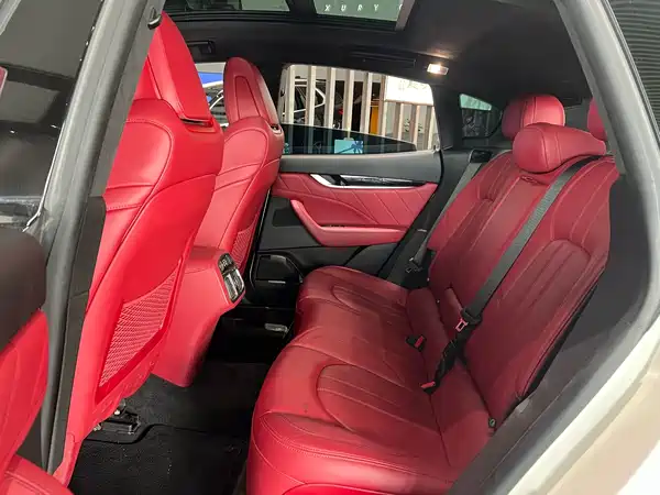 Maserati Levante 2022