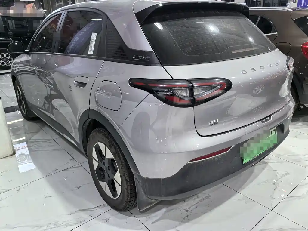 Geely Galaxy Starwish 2025 — фото 4