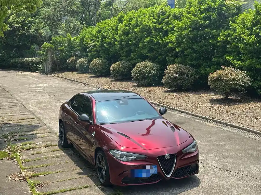 Alfa Romeo Giulia Juliet 2017 — фото 1