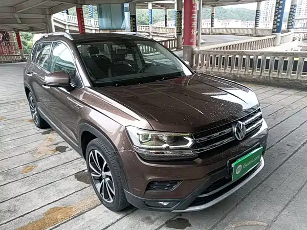 Volkswagen Tharu 2020