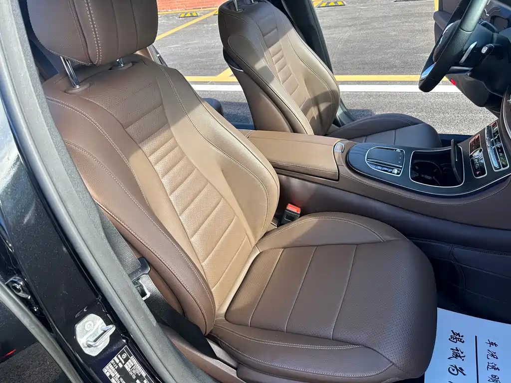 Mercedes-Benz E-Class 2020 — фото 17