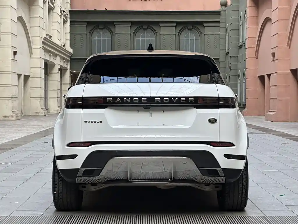 Land Rover Range Rover Evoque 2024 — фото 15