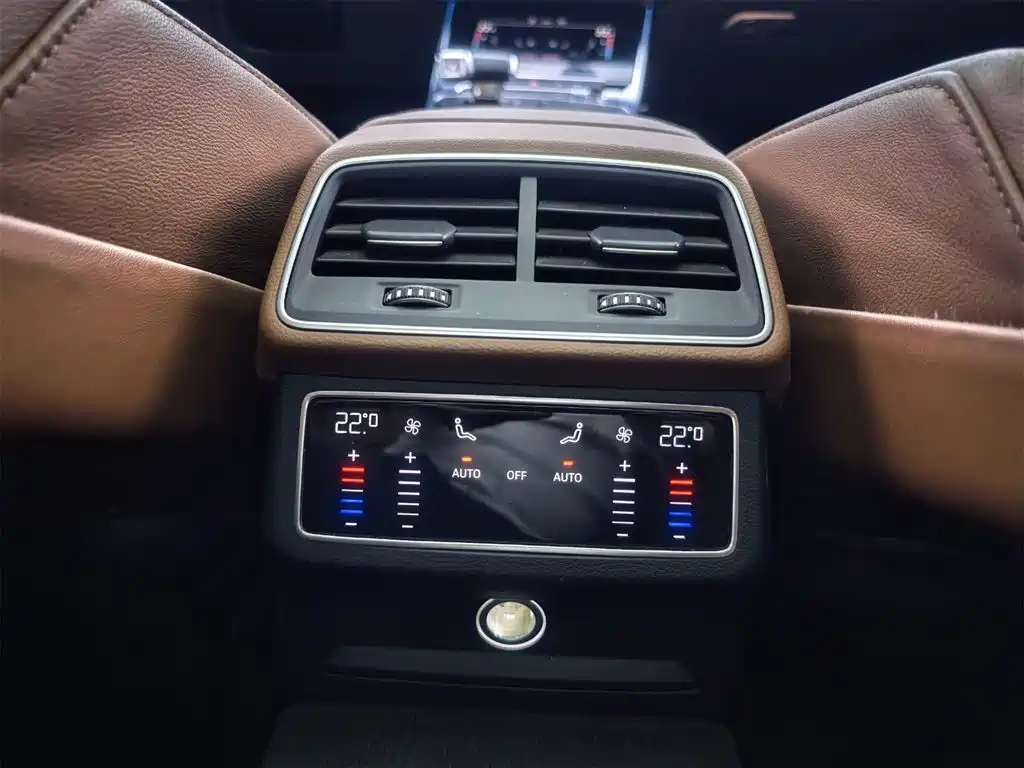 Audi A6L 2021 — фото 22