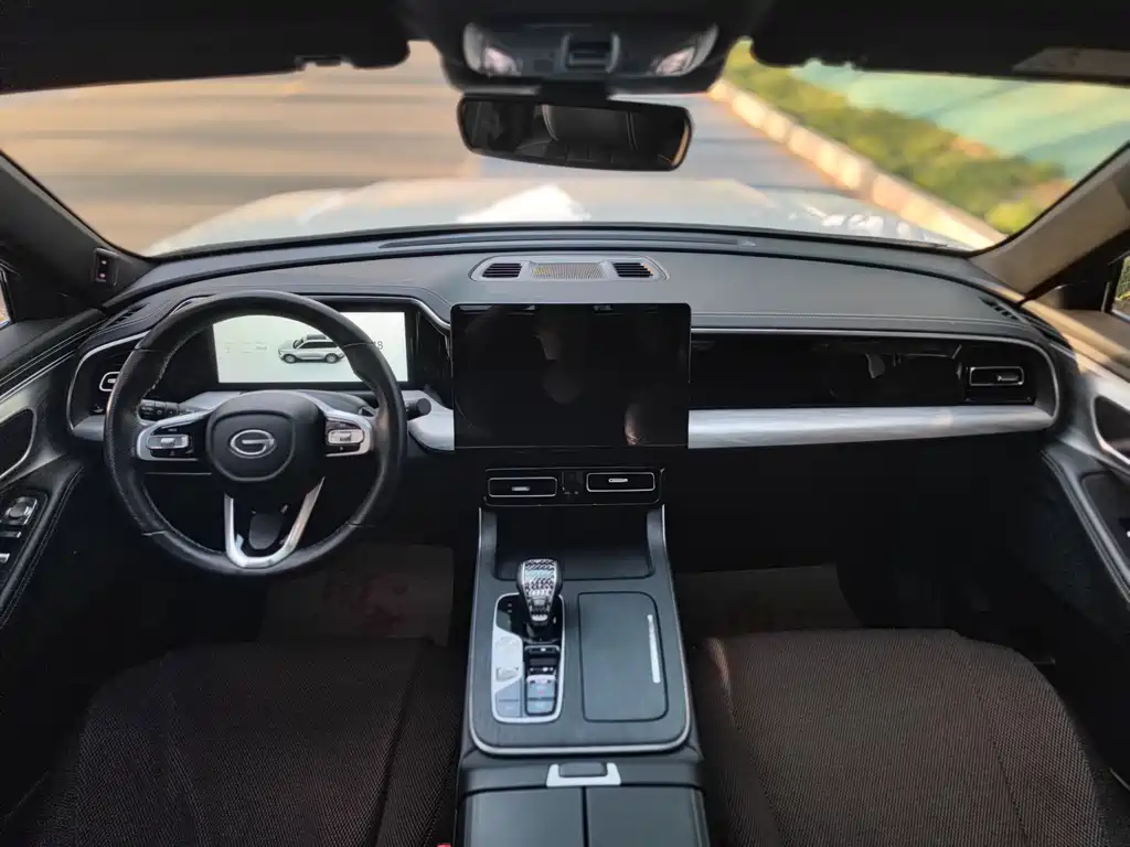GAC Motor Trumpchi GS8 2023 — фото 13