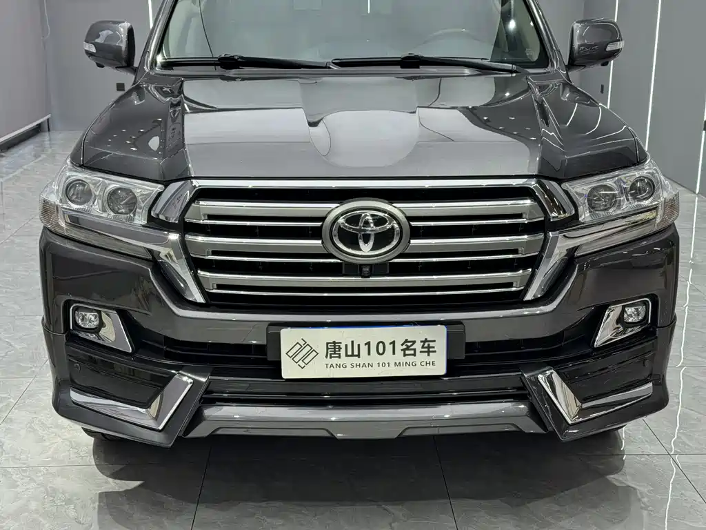 Toyota Land Cruiser 2019 — фото 4