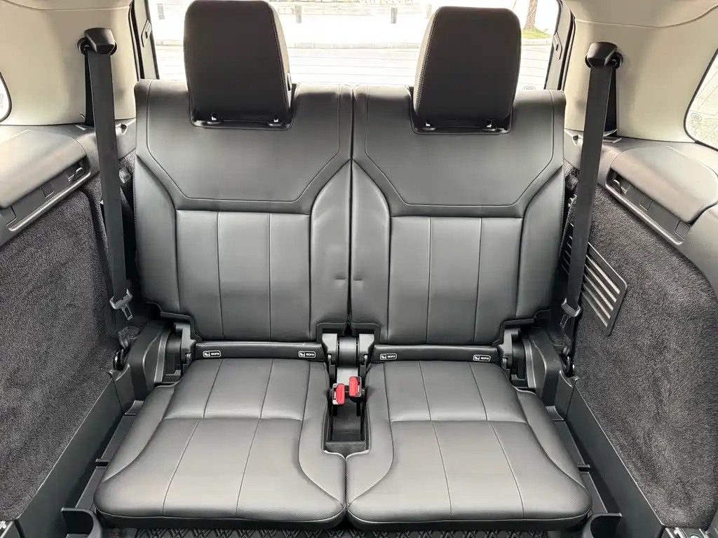 Land Rover Discovery 2020 — фото 14