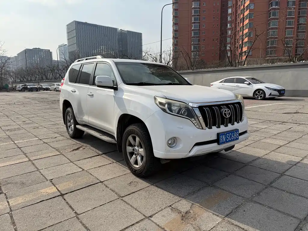 Toyota Prado 2016 — фото 3