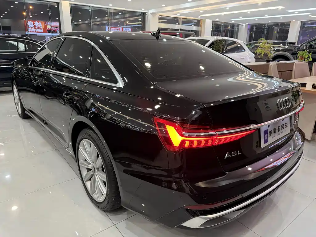 Audi A6L 2023 — фото 4