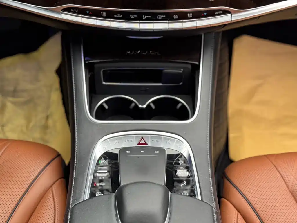 Mercedes-Benz Maybach S-Class 2021 — фото 9
